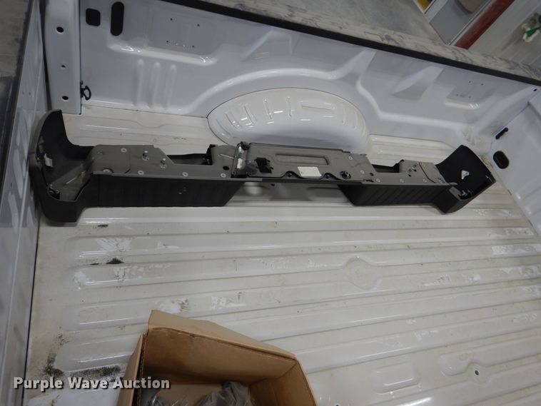 image for item HS9288 2020 Ford F250 pickup truck bed