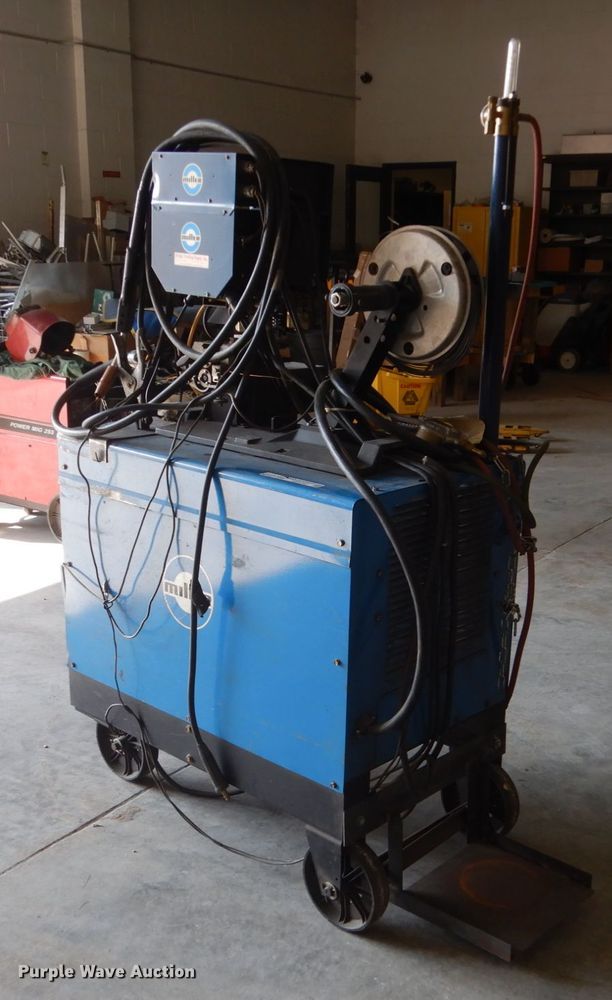 image for item HS9290 Miller wire welder