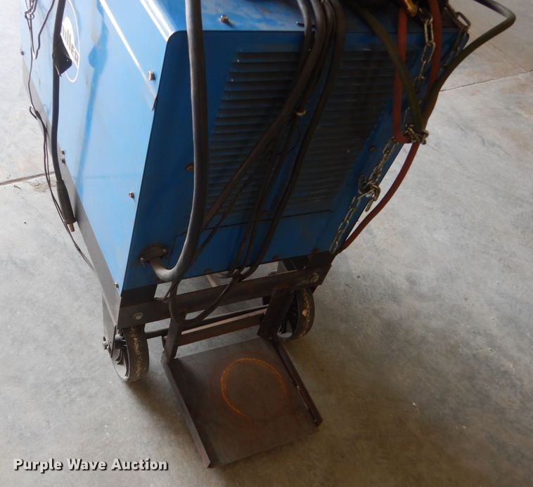 image for item HS9290 Miller wire welder