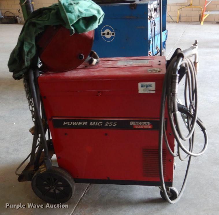 image for item HS9291 Lincoln Power MIG 255 wire welder