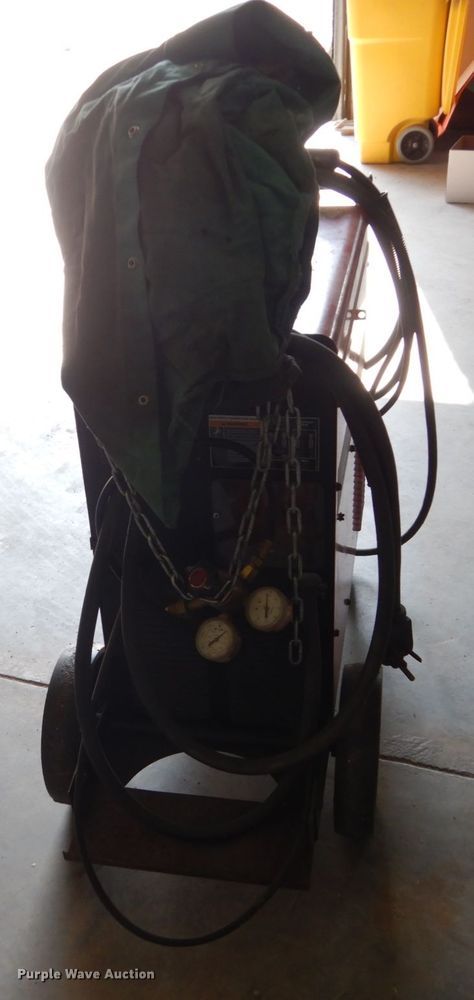 image for item HS9291 Lincoln Power MIG 255 wire welder