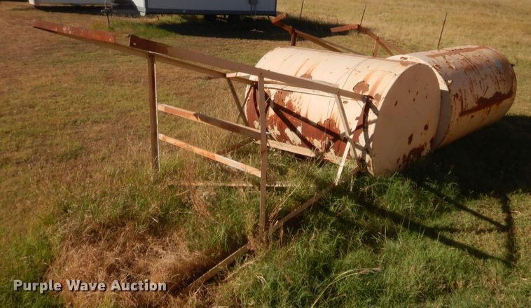 image for item HW9035 (2) fuel tanks