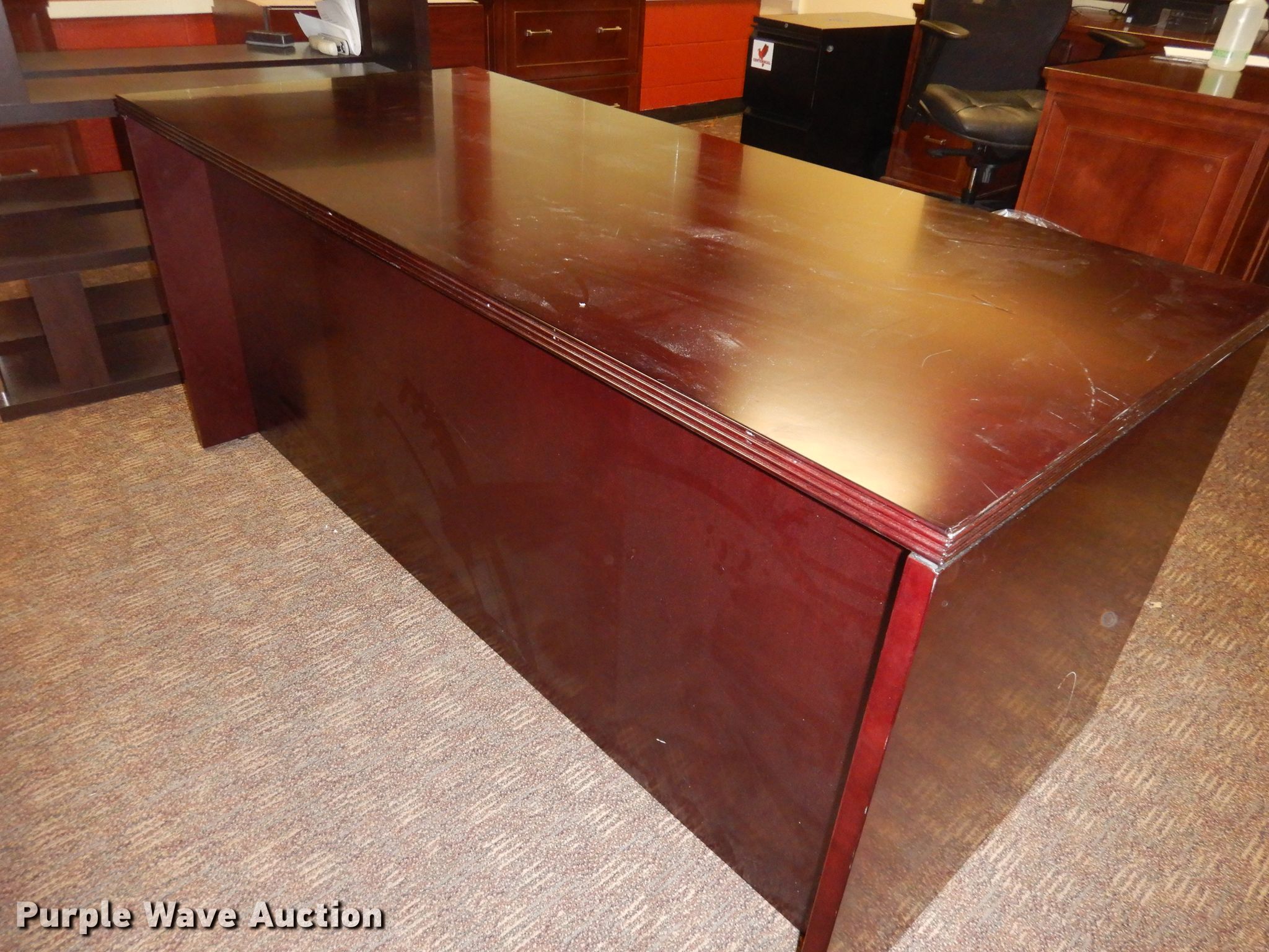 Furniture in Lawrence, KS Item HA9882 sold Purple Wave