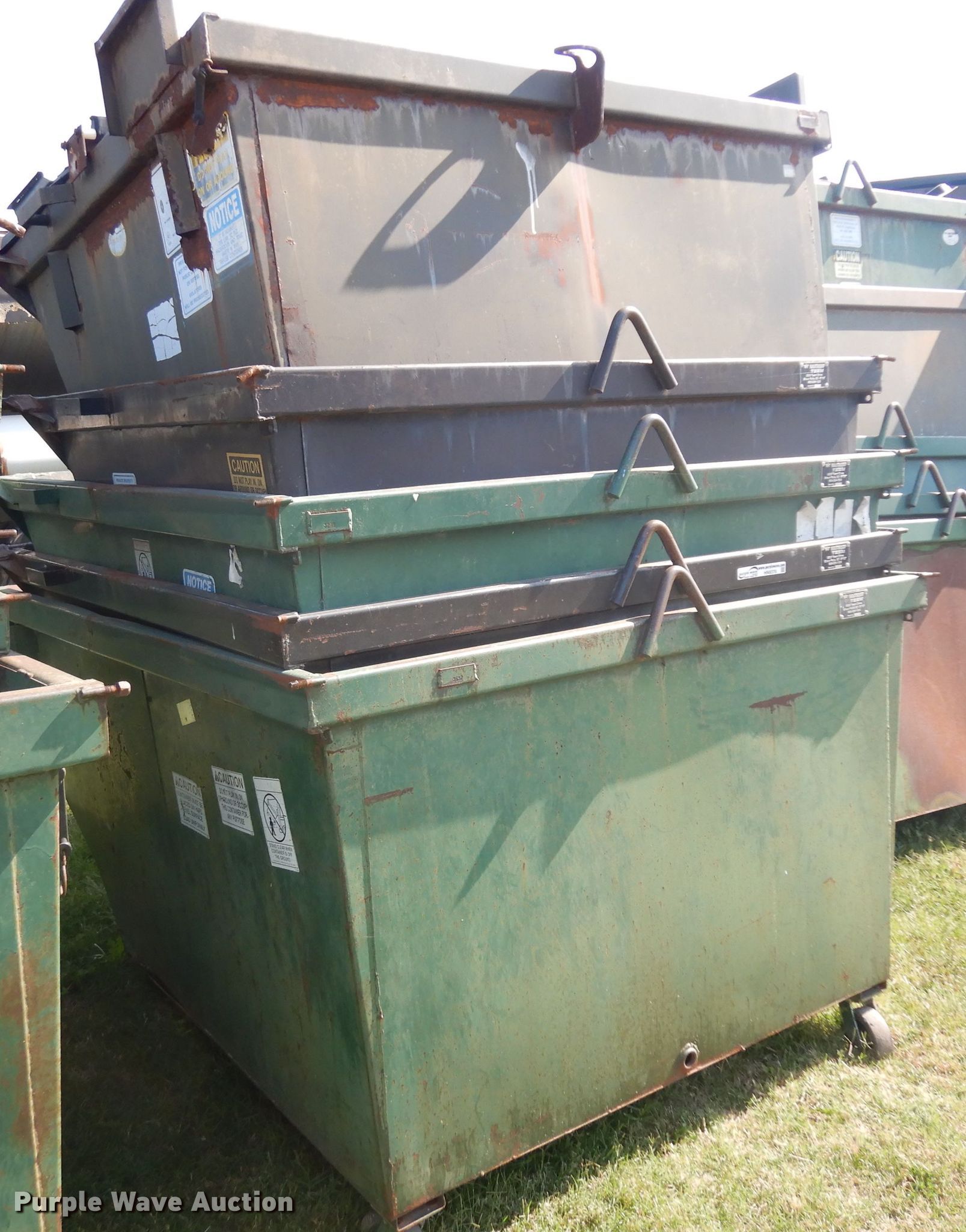 (5) Wastequip dumpsters in El Dorado, KS Item HN9376 sold Purple Wave