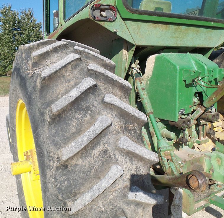 image for item DC2962 John Deere 4620  tractor