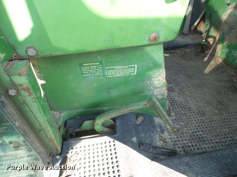 image for item DC2962 John Deere 4620  tractor