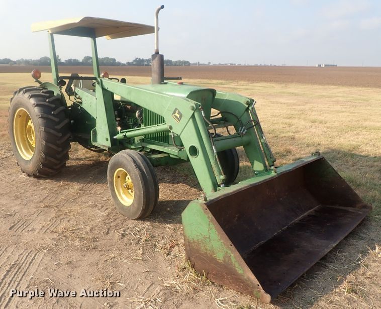 image for item DE0850 John Deere 2030  tractor