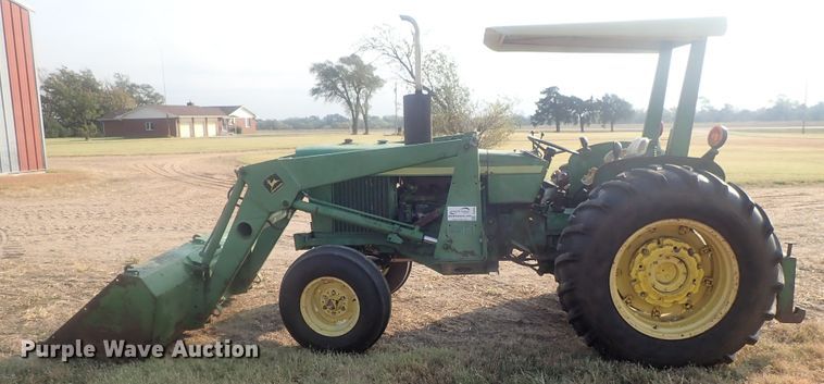 image for item DE0850 John Deere 2030  tractor