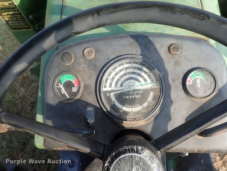 image for item DE0850 John Deere 2030  tractor