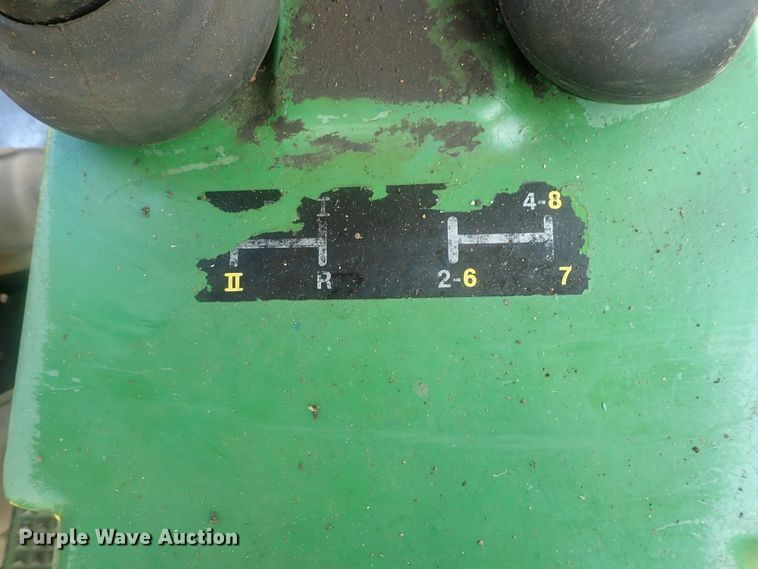image for item DE0850 John Deere 2030  tractor