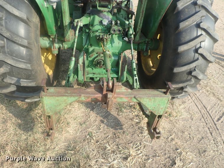 image for item DE0850 John Deere 2030  tractor