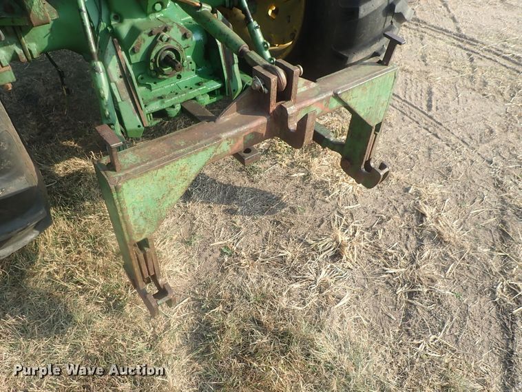 image for item DE0850 John Deere 2030  tractor