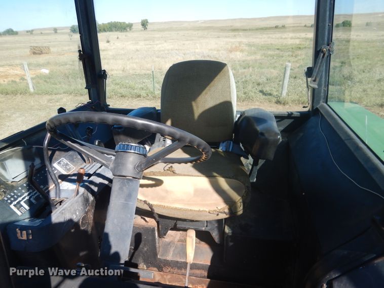 image for item DG4609 1976 John Deere 4430  tractor