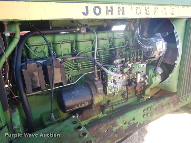 image for item DG4609 1976 John Deere 4430  tractor