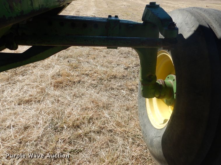 image for item DG4609 1976 John Deere 4430  tractor