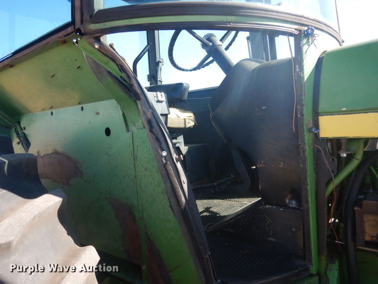 image for item DG4609 1976 John Deere 4430  tractor