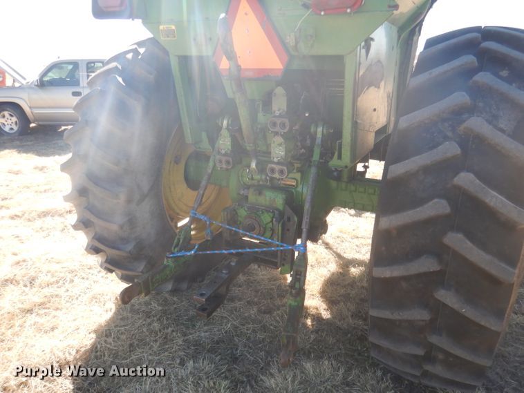 image for item DG4609 1976 John Deere 4430  tractor