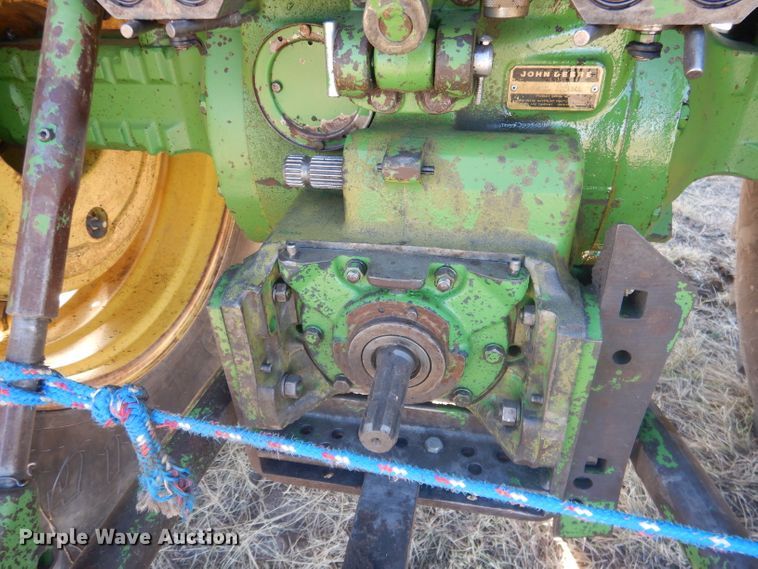 image for item DG4609 1976 John Deere 4430  tractor