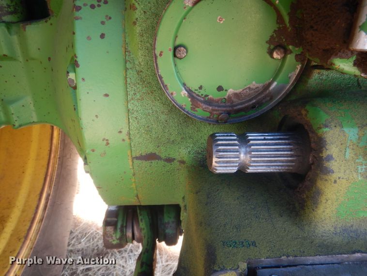 image for item DG4609 1976 John Deere 4430  tractor