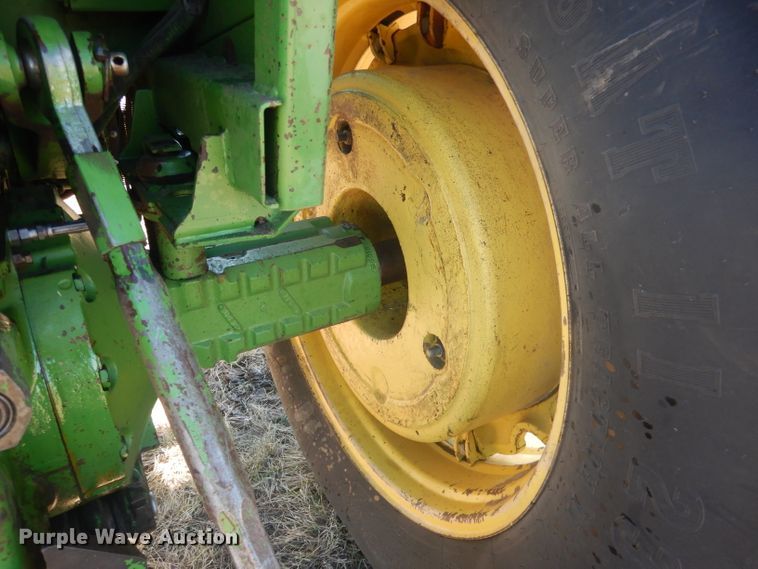 image for item DG4609 1976 John Deere 4430  tractor