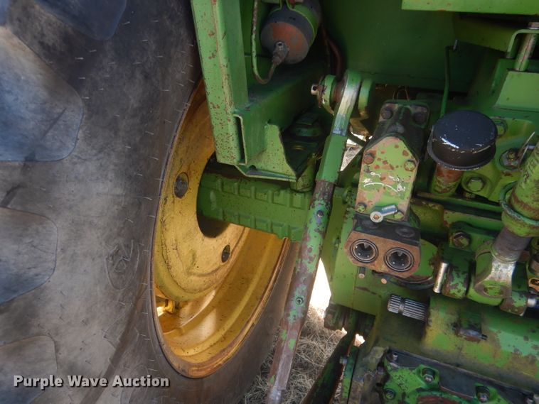 image for item DG4609 1976 John Deere 4430  tractor