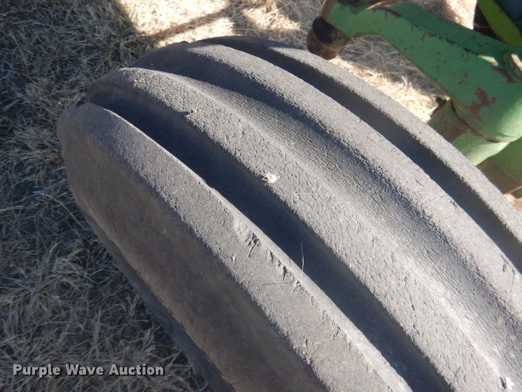 image for item DG4609 1976 John Deere 4430  tractor