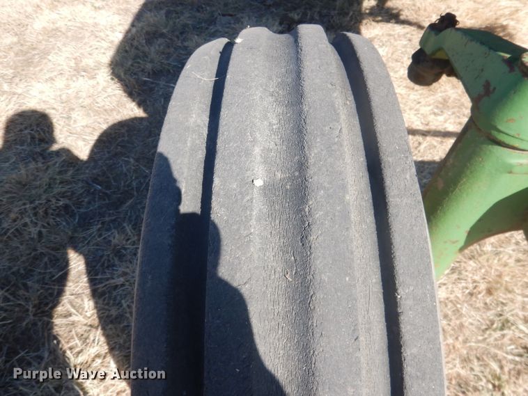 image for item DG4609 1976 John Deere 4430  tractor