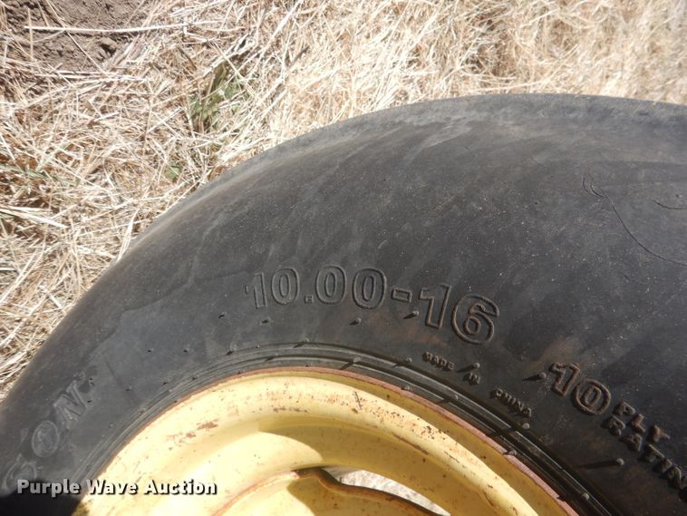 image for item DG4609 1976 John Deere 4430  tractor