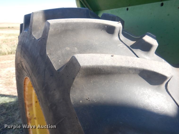 image for item DG4609 1976 John Deere 4430  tractor