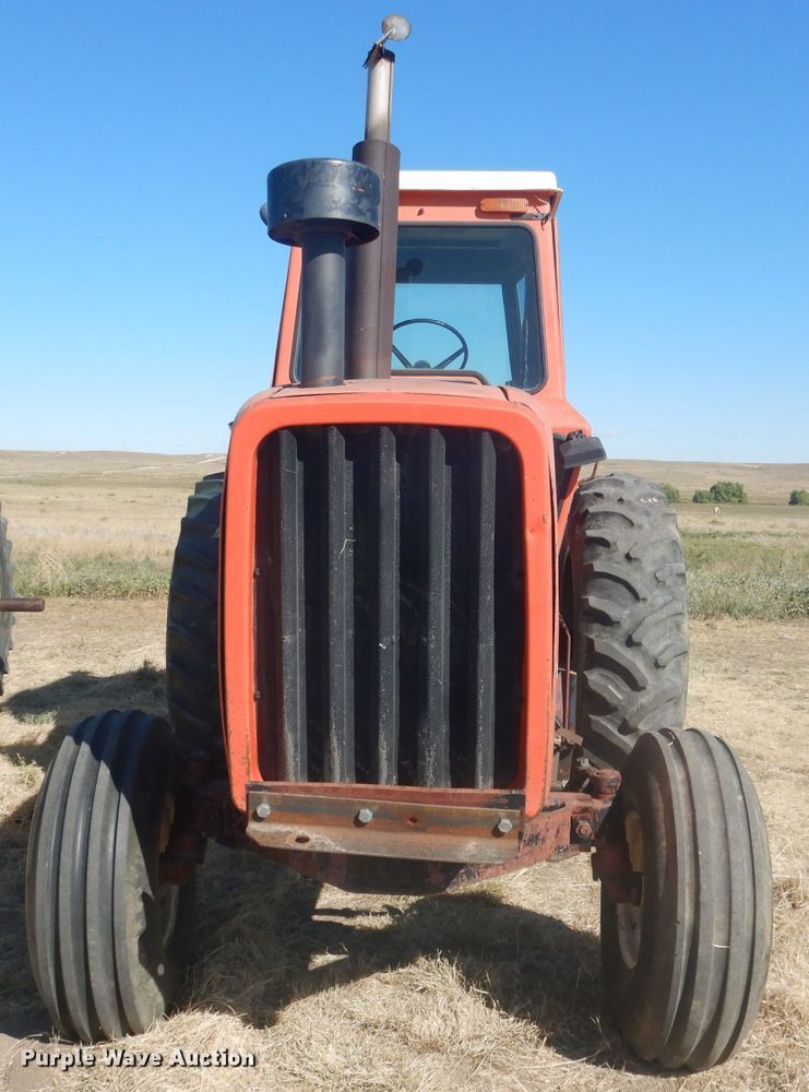 image for item DG4610 1977 Allis Chalmers 7060  tractor