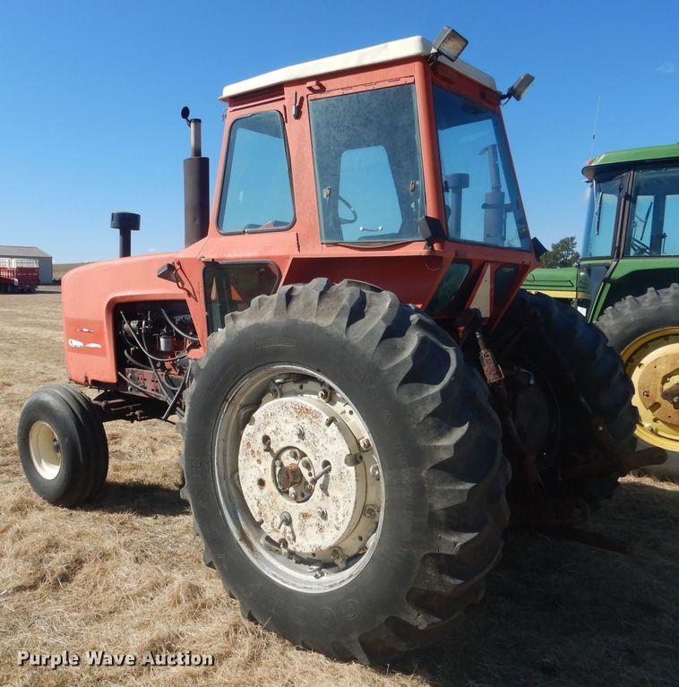 image for item DG4610 1977 Allis Chalmers 7060  tractor