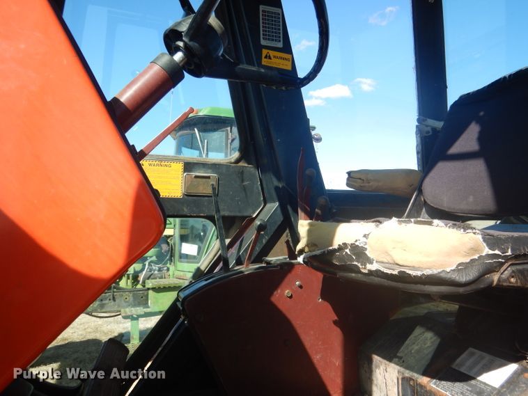 image for item DG4610 1977 Allis Chalmers 7060  tractor