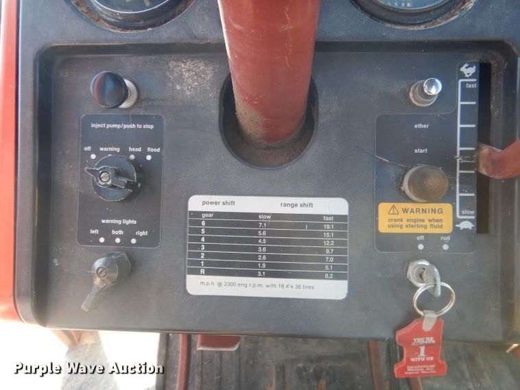 image for item DG4610 1977 Allis Chalmers 7060  tractor