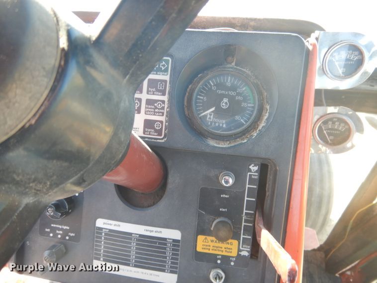 image for item DG4610 1977 Allis Chalmers 7060  tractor