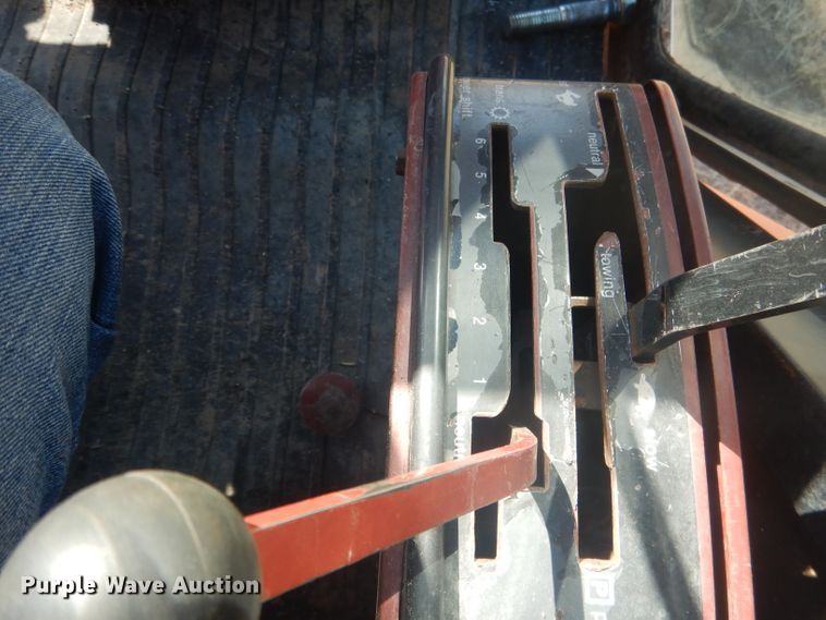 image for item DG4610 1977 Allis Chalmers 7060  tractor