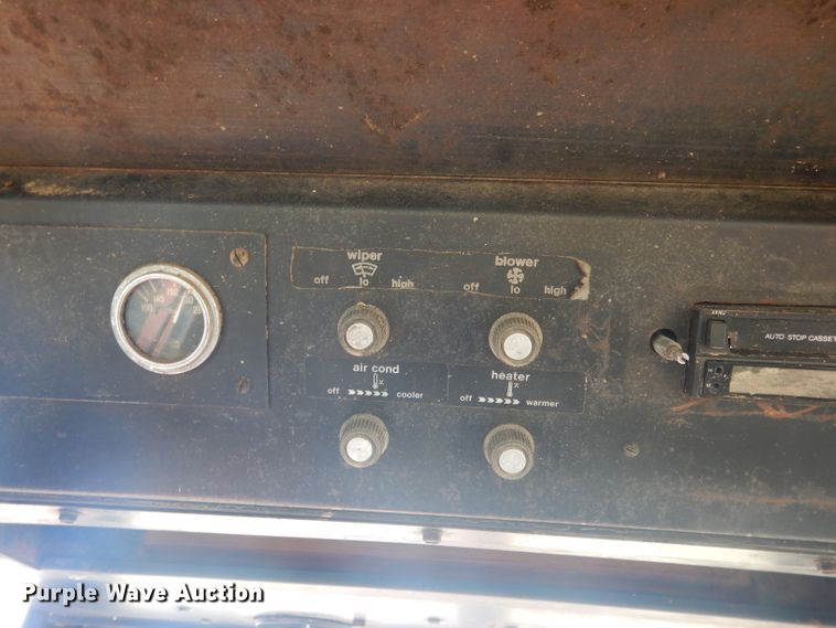 image for item DG4610 1977 Allis Chalmers 7060  tractor