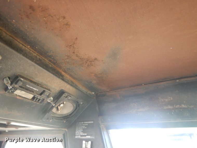 image for item DG4610 1977 Allis Chalmers 7060  tractor