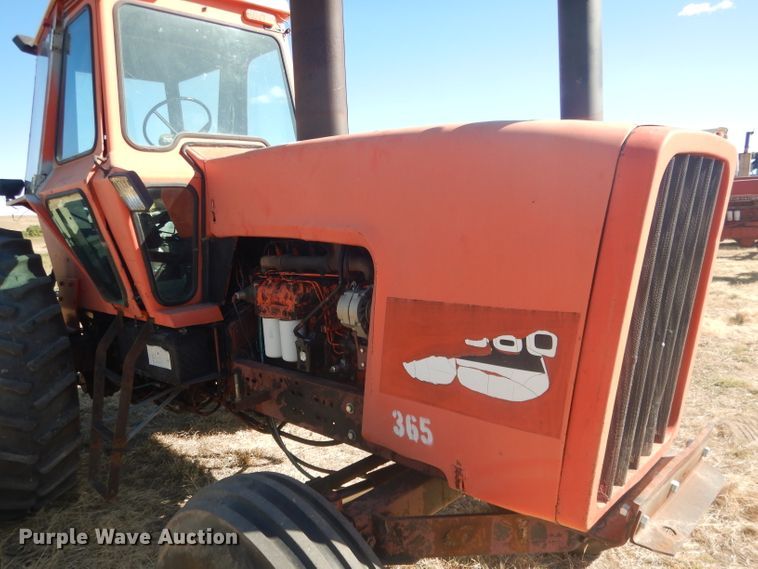 image for item DG4610 1977 Allis Chalmers 7060  tractor