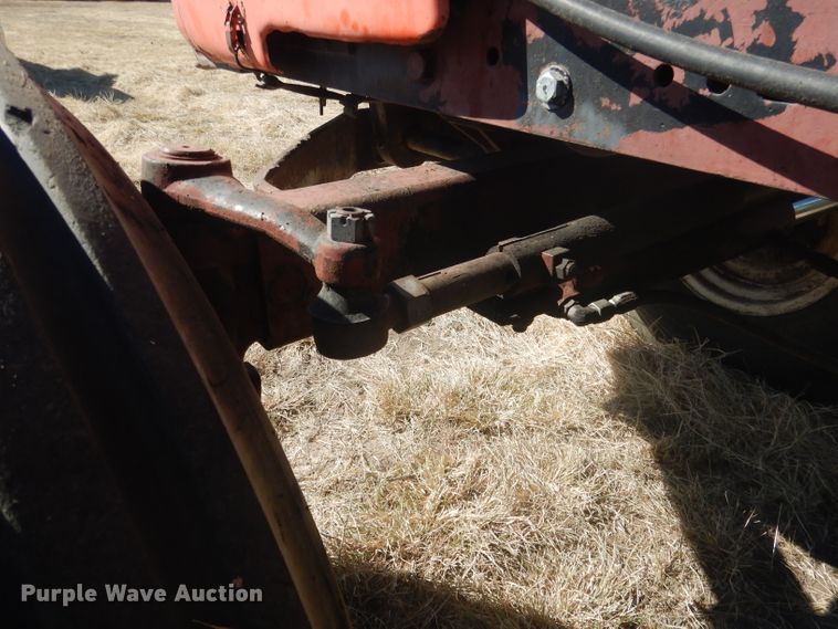 image for item DG4610 1977 Allis Chalmers 7060  tractor