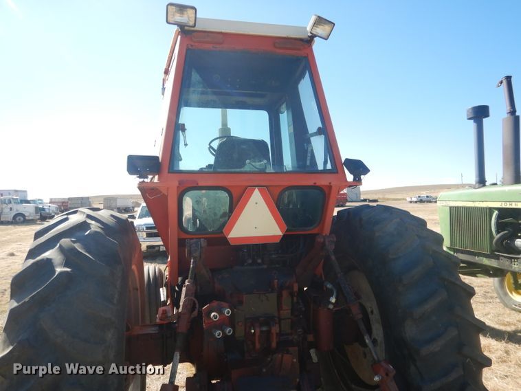 image for item DG4610 1977 Allis Chalmers 7060  tractor