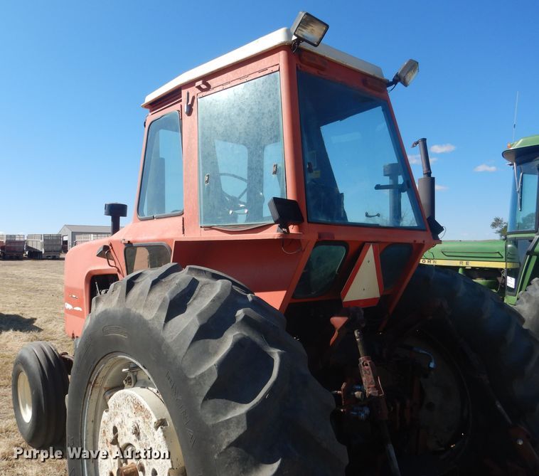 image for item DG4610 1977 Allis Chalmers 7060  tractor