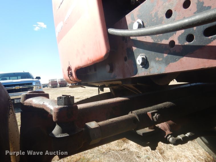 image for item DG4610 1977 Allis Chalmers 7060  tractor