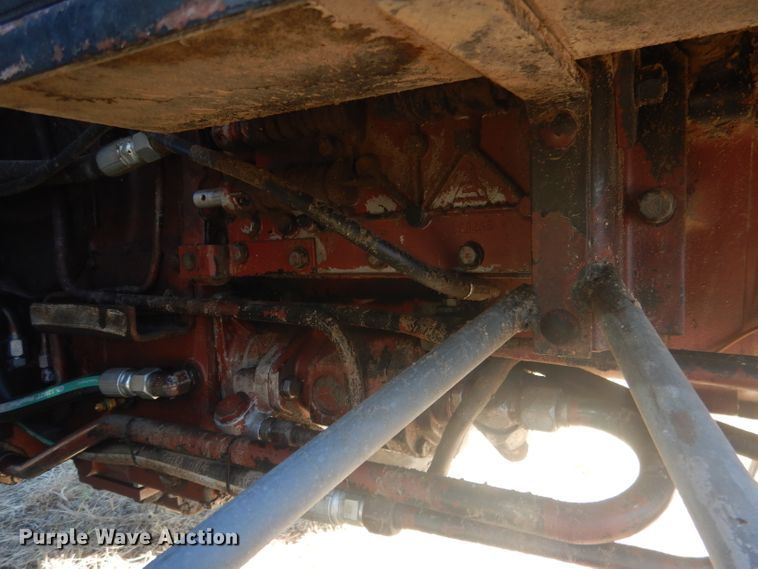 image for item DG4610 1977 Allis Chalmers 7060  tractor