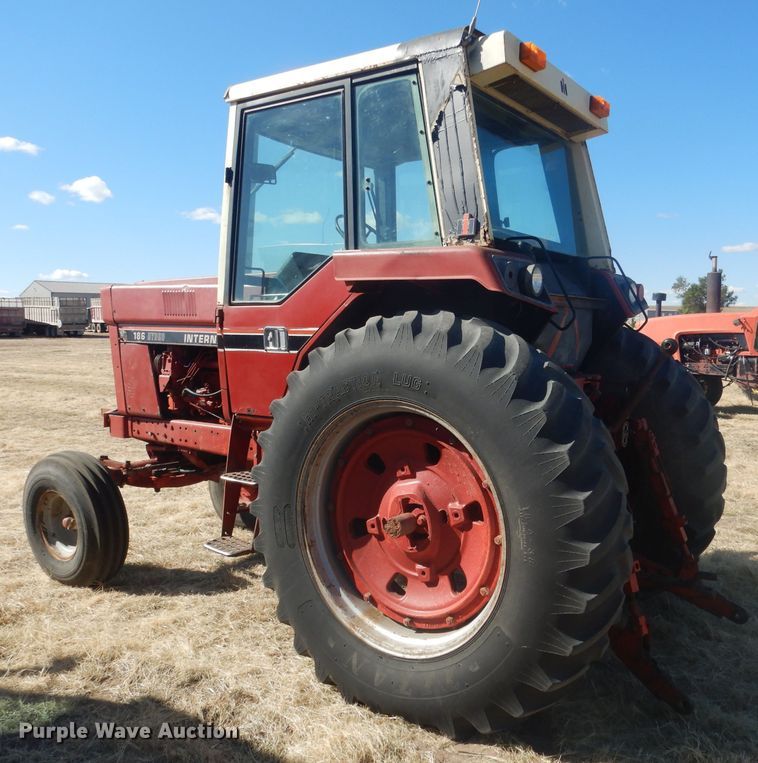 image for item DG4611 1978 International Hydro 186  tractor