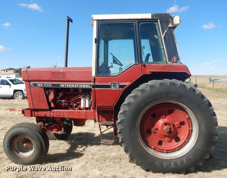image for item DG4611 1978 International Hydro 186  tractor