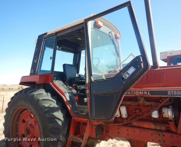 image for item DG4611 1978 International Hydro 186  tractor