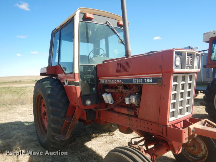 image for item DG4611 1978 International Hydro 186  tractor