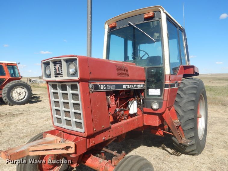 image for item DG4611 1978 International Hydro 186  tractor
