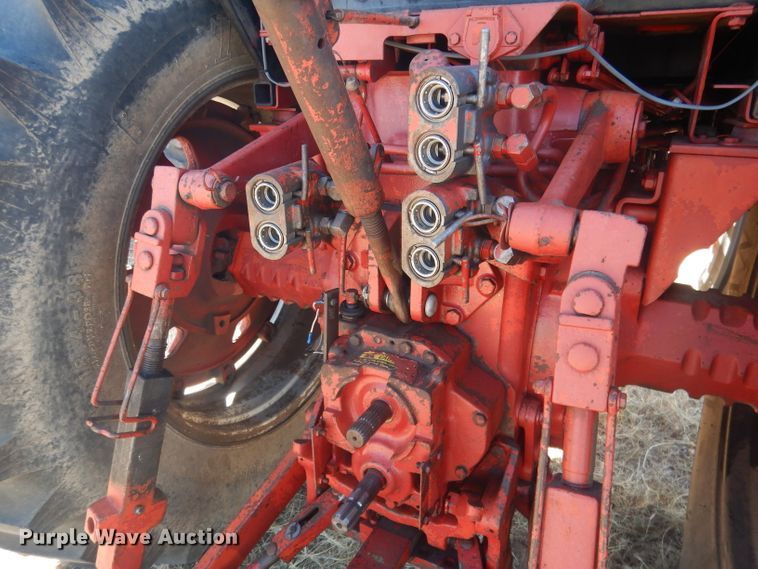 image for item DG4611 1978 International Hydro 186  tractor