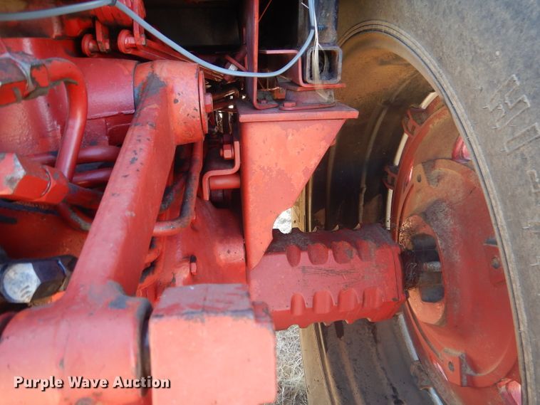 image for item DG4611 1978 International Hydro 186  tractor